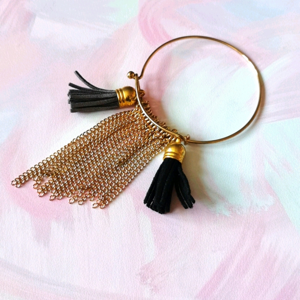 Gold tassel bracelet